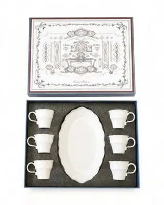 Windsor Gold Hosting Set – White, set of 7